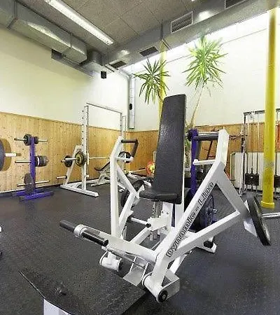 Indoor Sportzentrum *