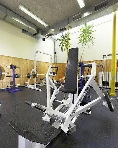 Indoor Sportzentrum *